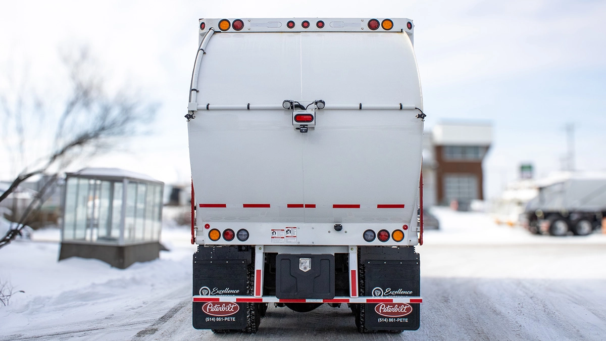 Front Loader - McNeilus 4029 Atlantic - Image 9